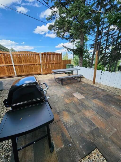 Accessible/petfriendly-2bedsuite Calgary