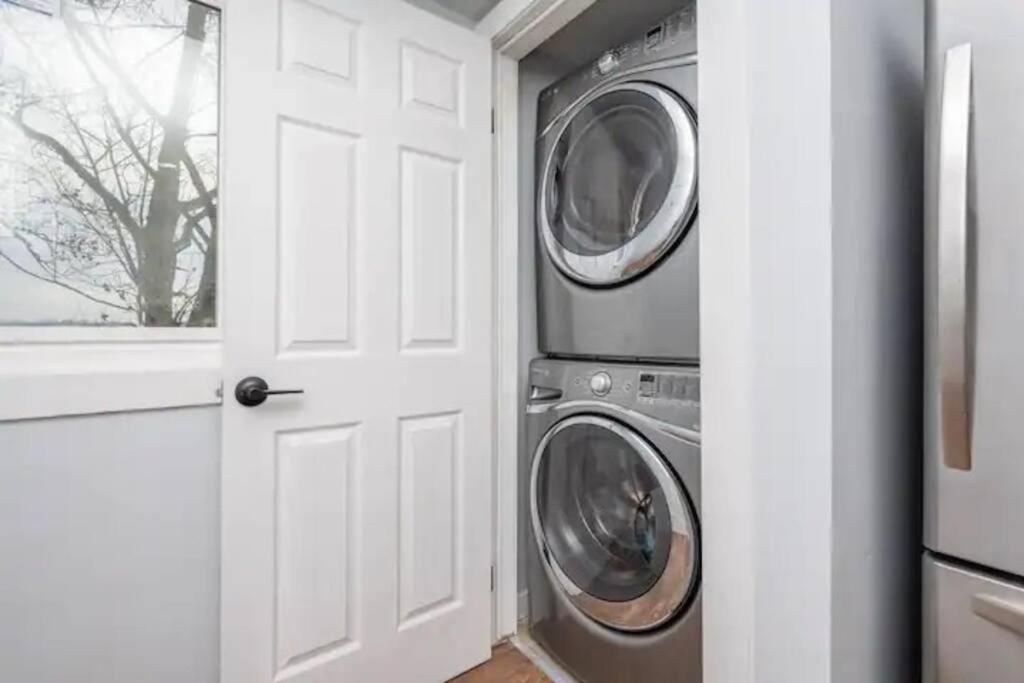 Accessible/petfriendly-2bedsuite Apartment Calgary